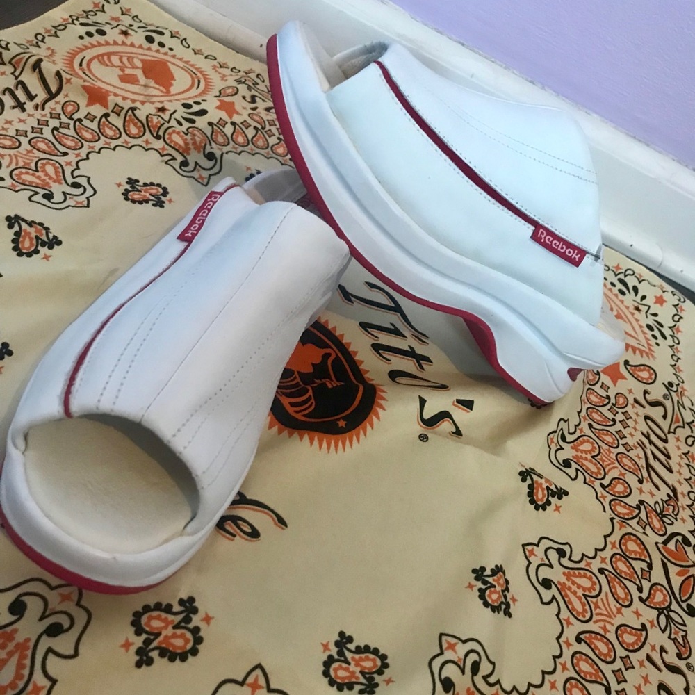 Vintage retro 90s Reebok slip ons